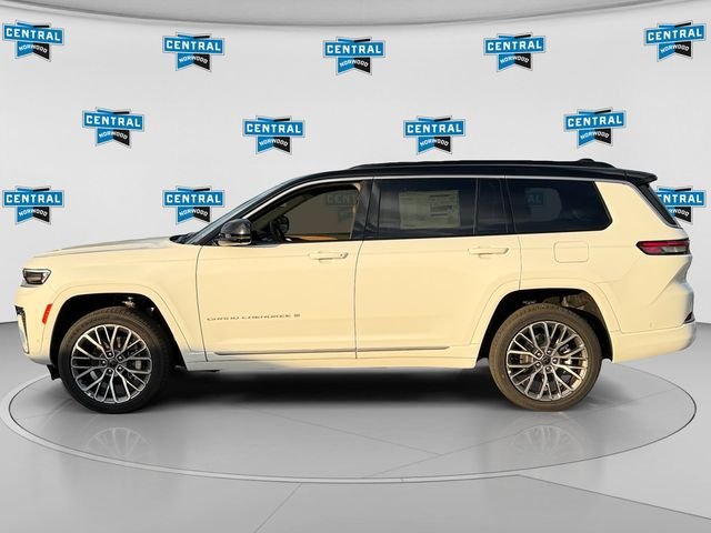 New 2027 Bright White Clear-Coat Paint Jeep Summit image 2
