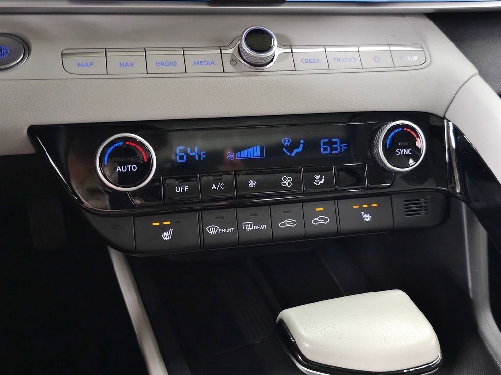 2024 Hyundai Elantra Limited - Photo 32
