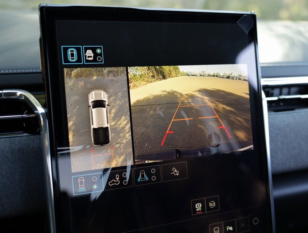 2026 GMC Sierra EV Elevation - Photo 18