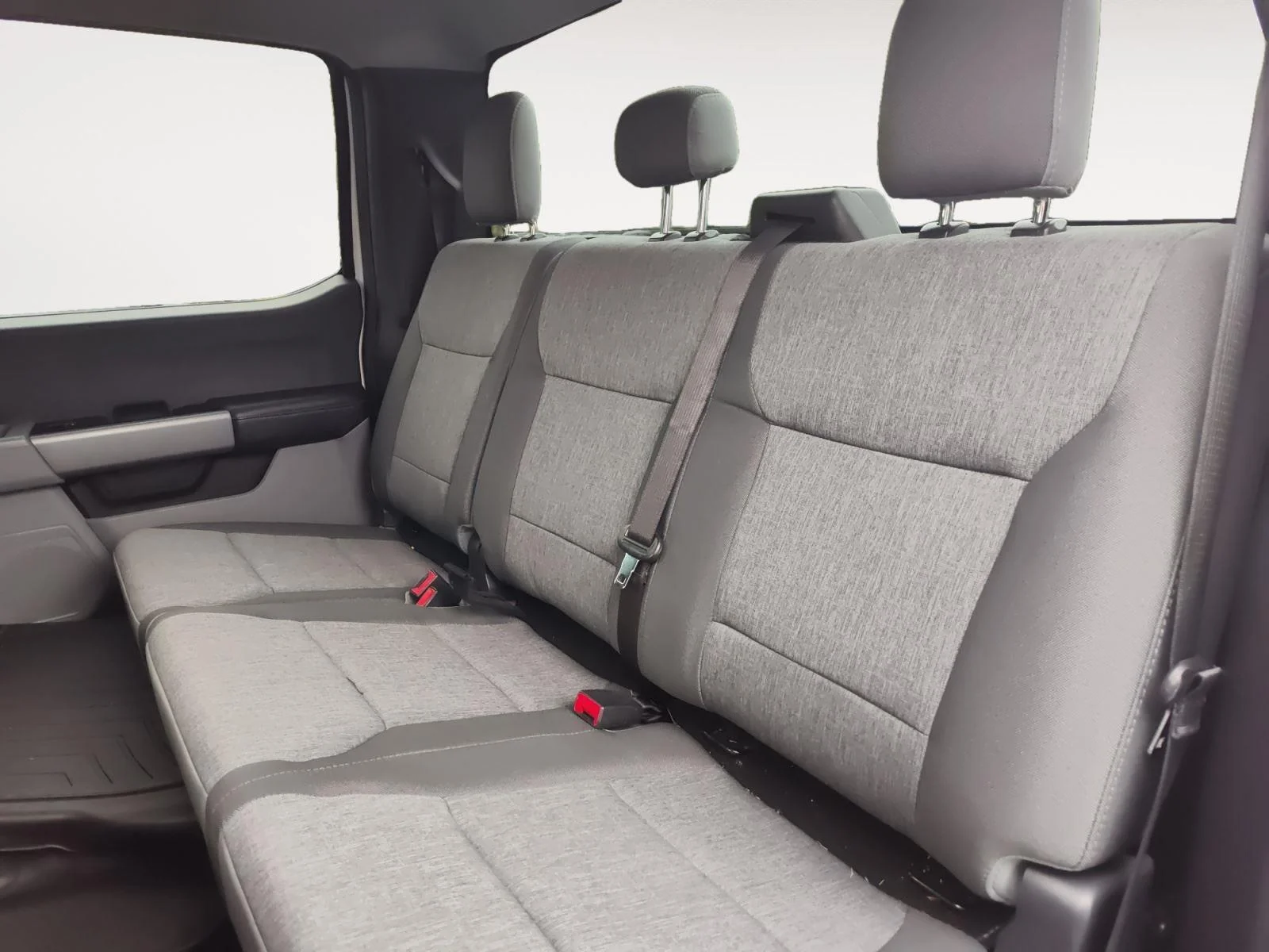 Used 2024 Oxford White Ford XL image 13