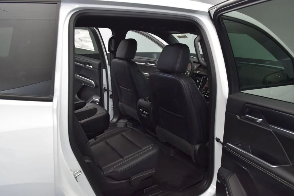 New 2026 Summit White GMC Elevation image 21