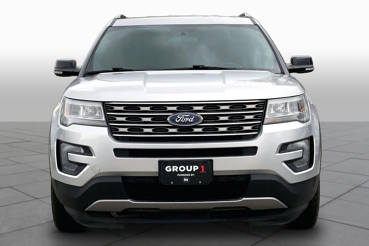 Used 2017 Ingot Silver Metallic Ford XLT image 4