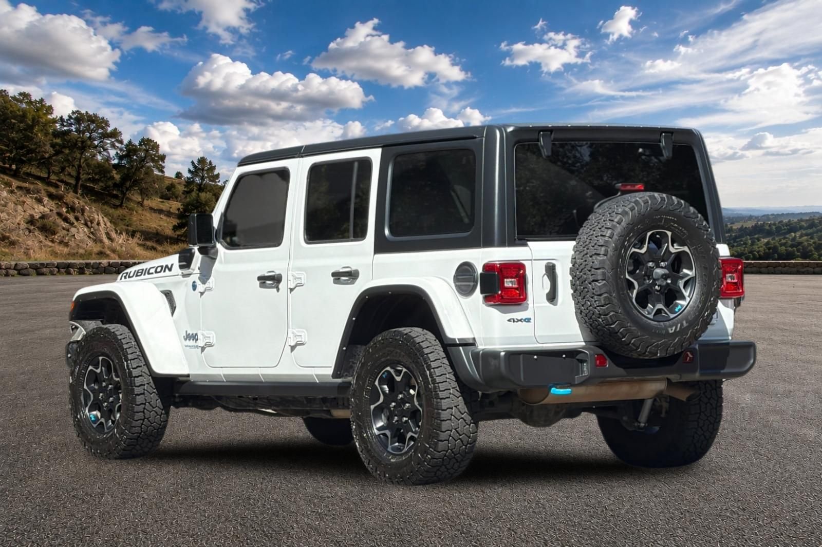 Used 2022 Bright White Clearcoat Jeep Unlimited Rubicon 4xe image 7