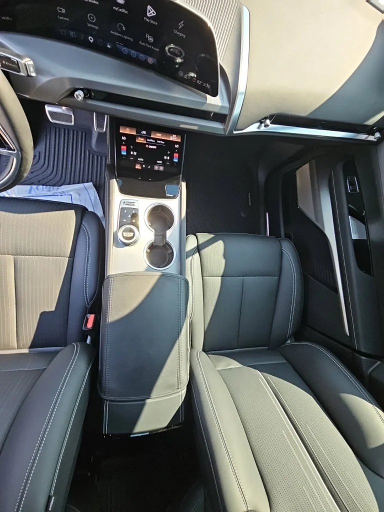 Used 2027 Black Cadillac Luxury image 29