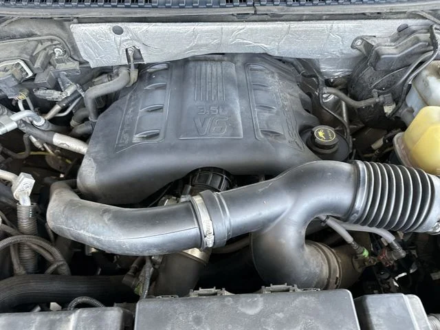 Used 2017 Black Ford Limited image 29