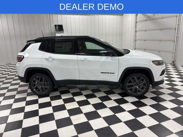2026 Jeep Compass Limited Altitude 4X4's photo
