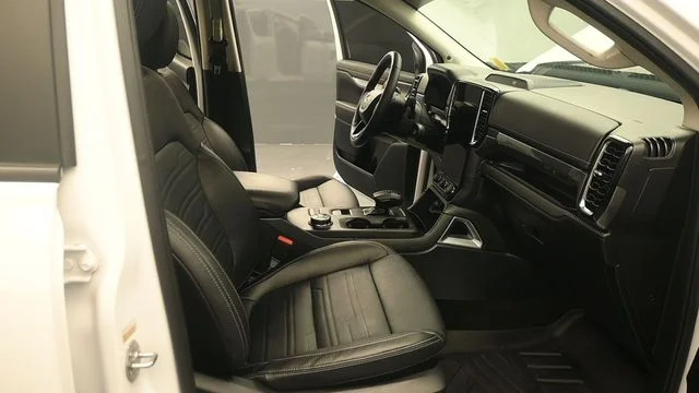 Used 2024 White Ford Lariat image 18