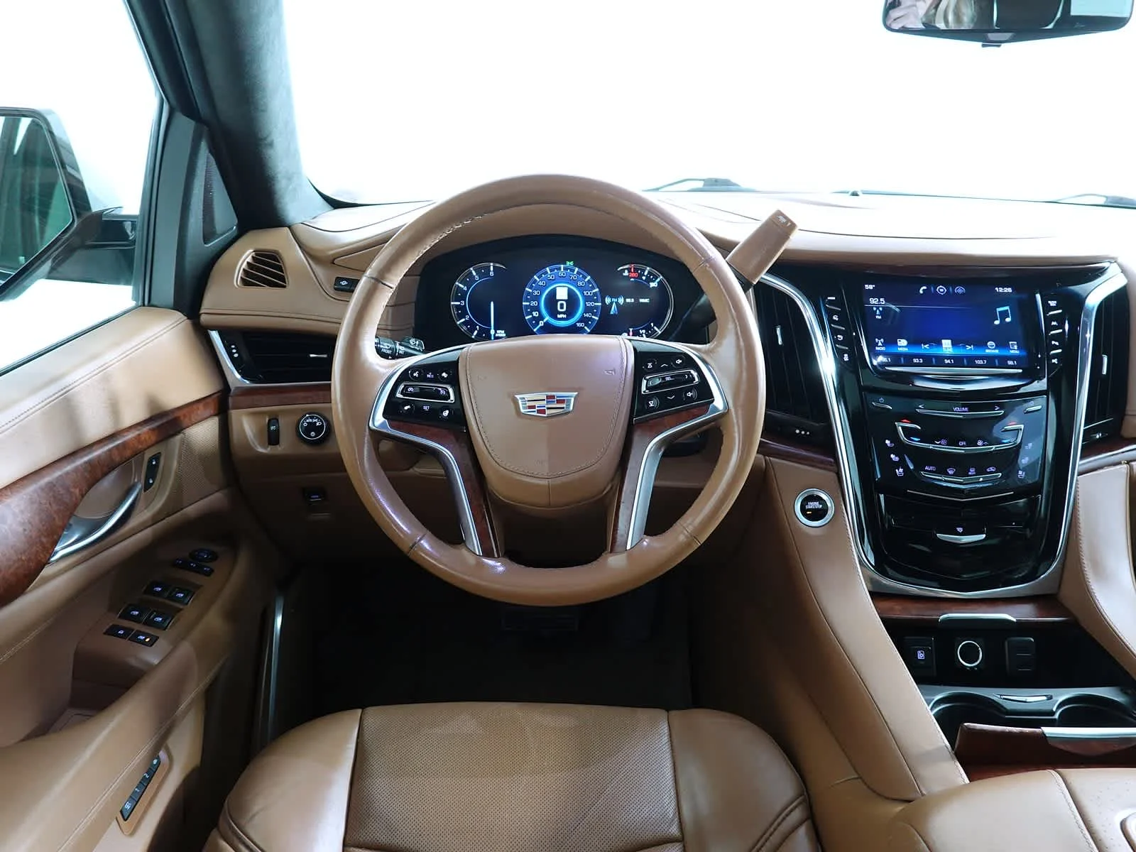 Used 2017 Crystal White Tricoat Cadillac Platinum image 19