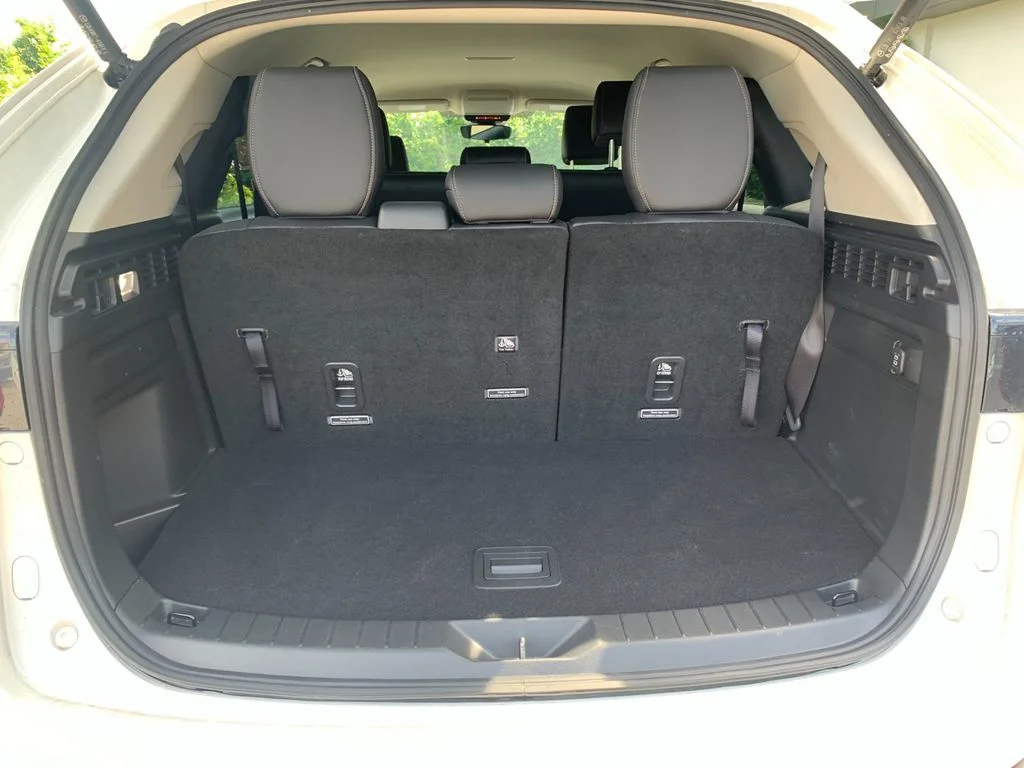 Used 2025 White Mazda 3.3 Turbo Select image 19