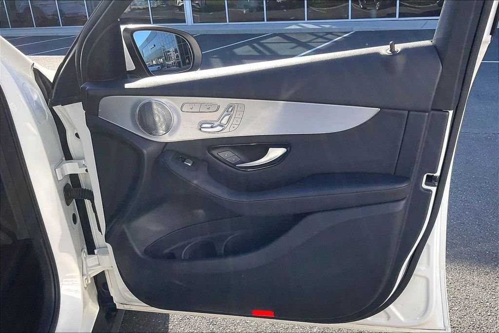 2019 Mercedes-Benz GLC GLC300 - Photo 16