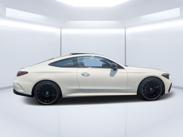 Used 2024  Mercedes-Benz CLE 300 image 2
