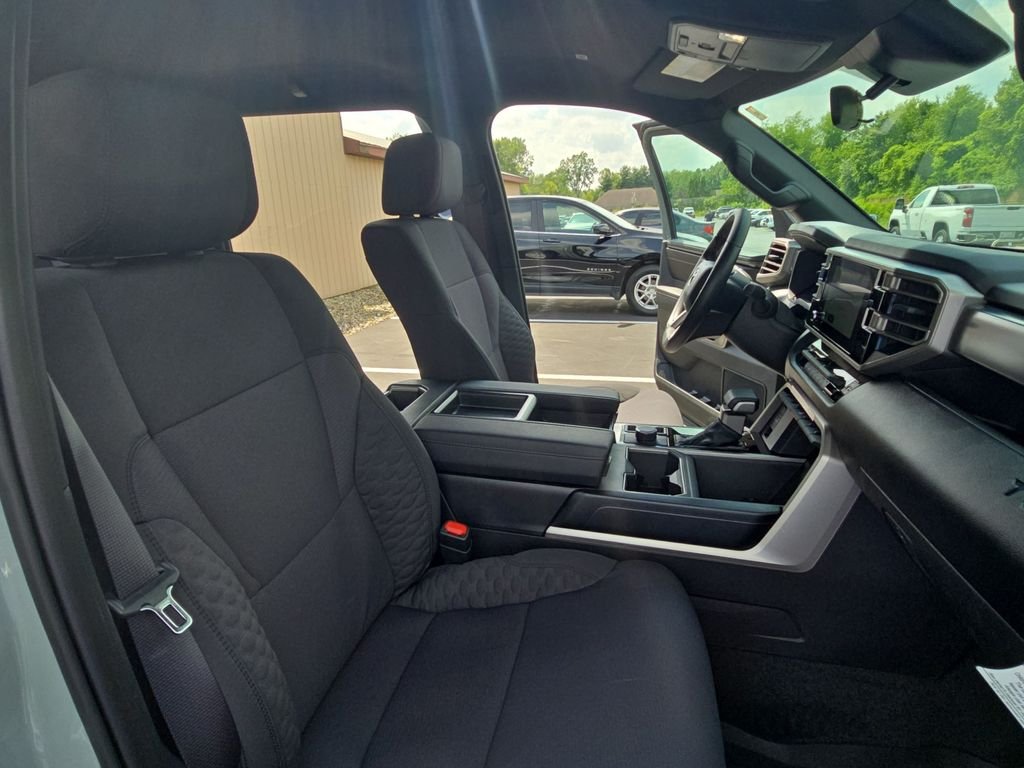 Used 2026  Toyota SR5 image 11