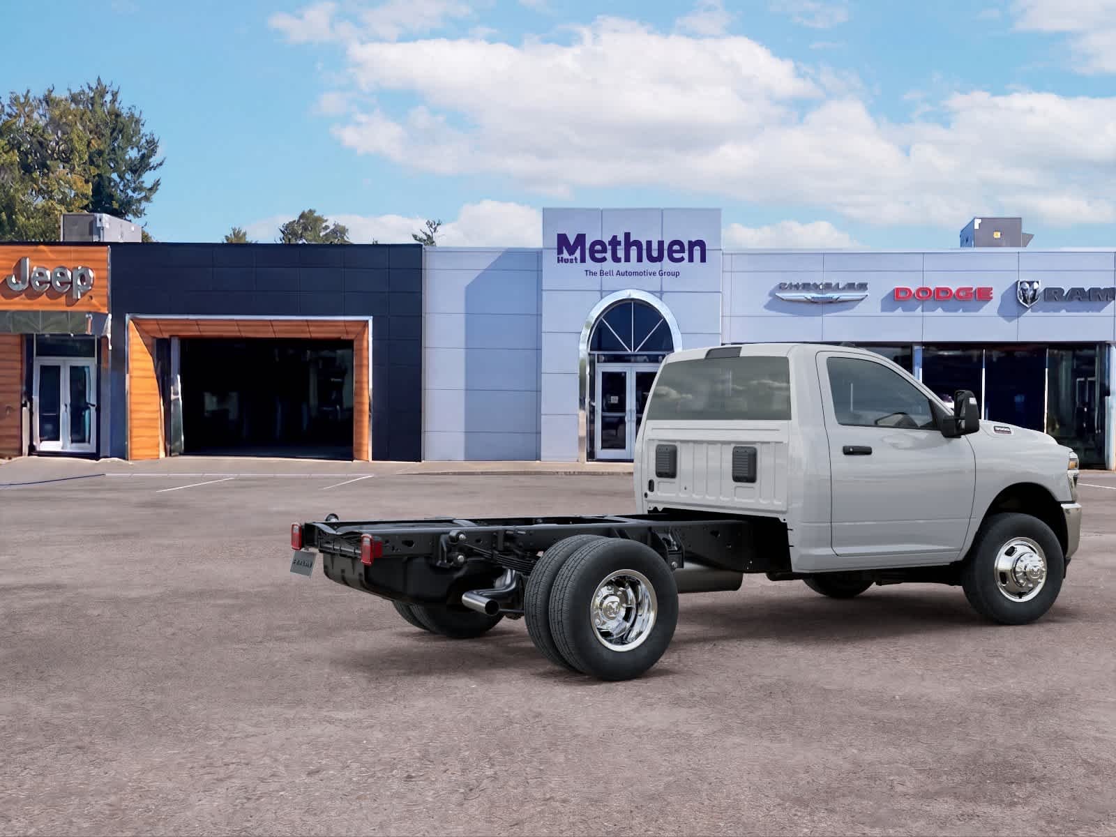 New 2026 Bright White Clearcoat Ram Tradesman image 4