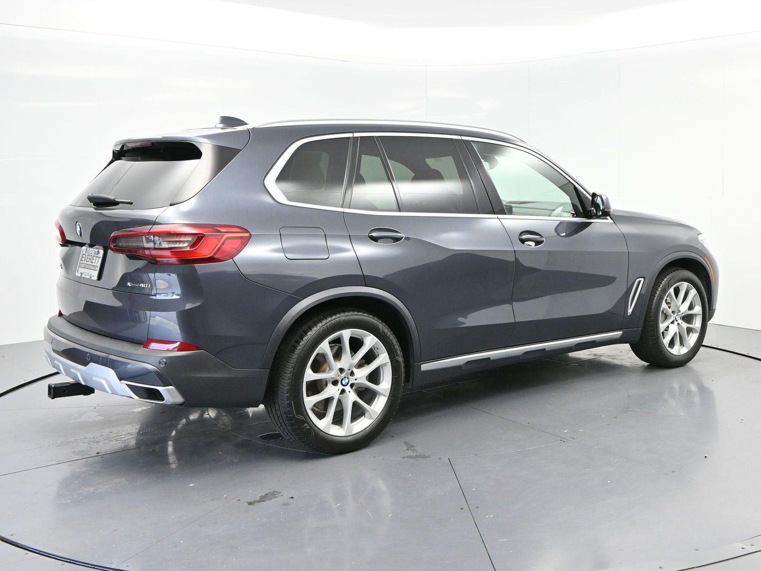 Used 2019 Arctic Gray Metallic BMW xDrive40i image 7