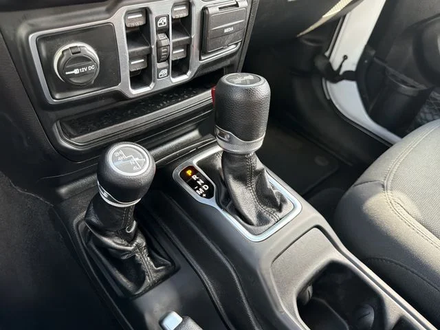 Used 2020 White Jeep Unlimited Sport S image 25