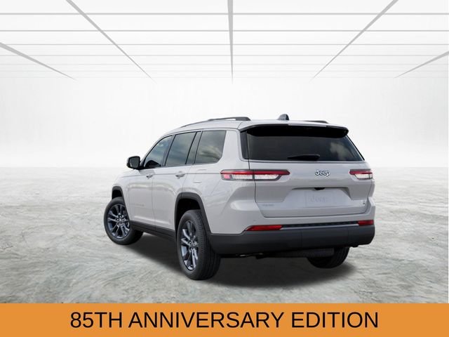 New 2026 Bright White Clear-Coat Exterior Paint Jeep  image 4