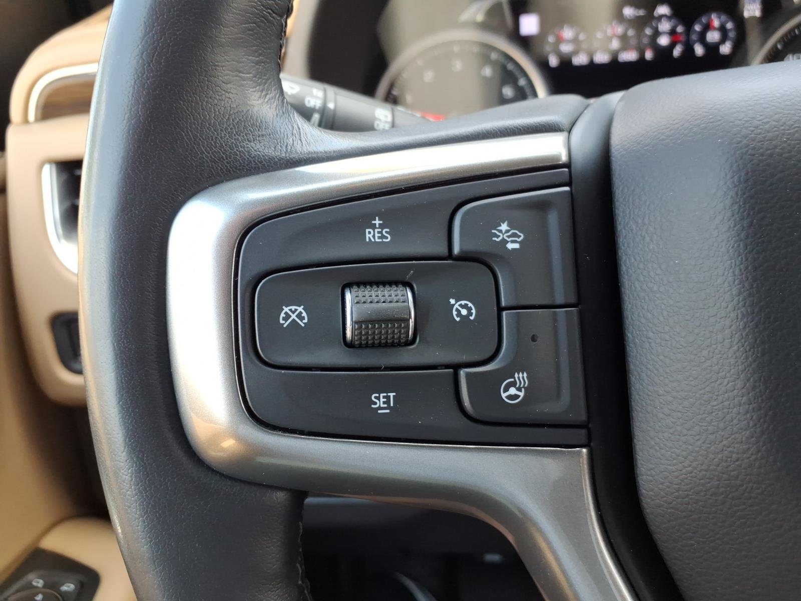 Used 2021 Empire Beige Metallic Chevrolet Premier image 27