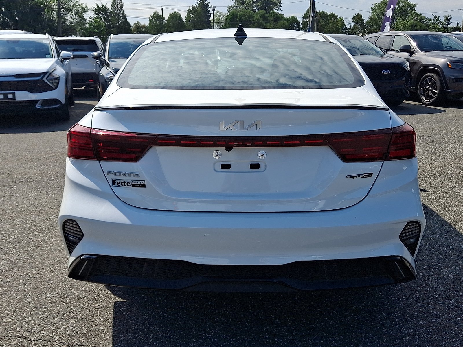 Used 2023 Snow White Pearl - SWP Kia GT-Line image 5