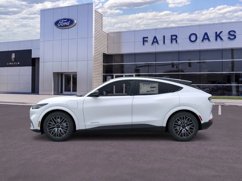 New 2026 Star White Metallic Tri-coat Ford Premium image 3