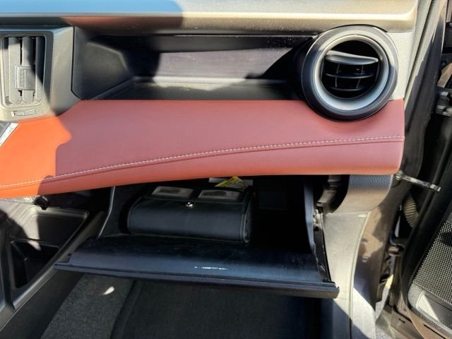 2014 Toyota RAV4 Limited - Photo 29