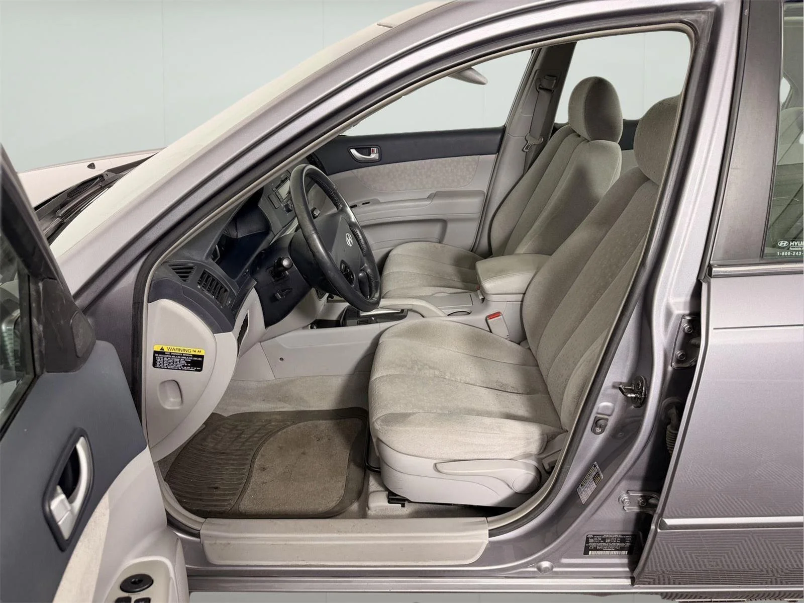Used 2007 Golden Beige Hyundai SE image 12