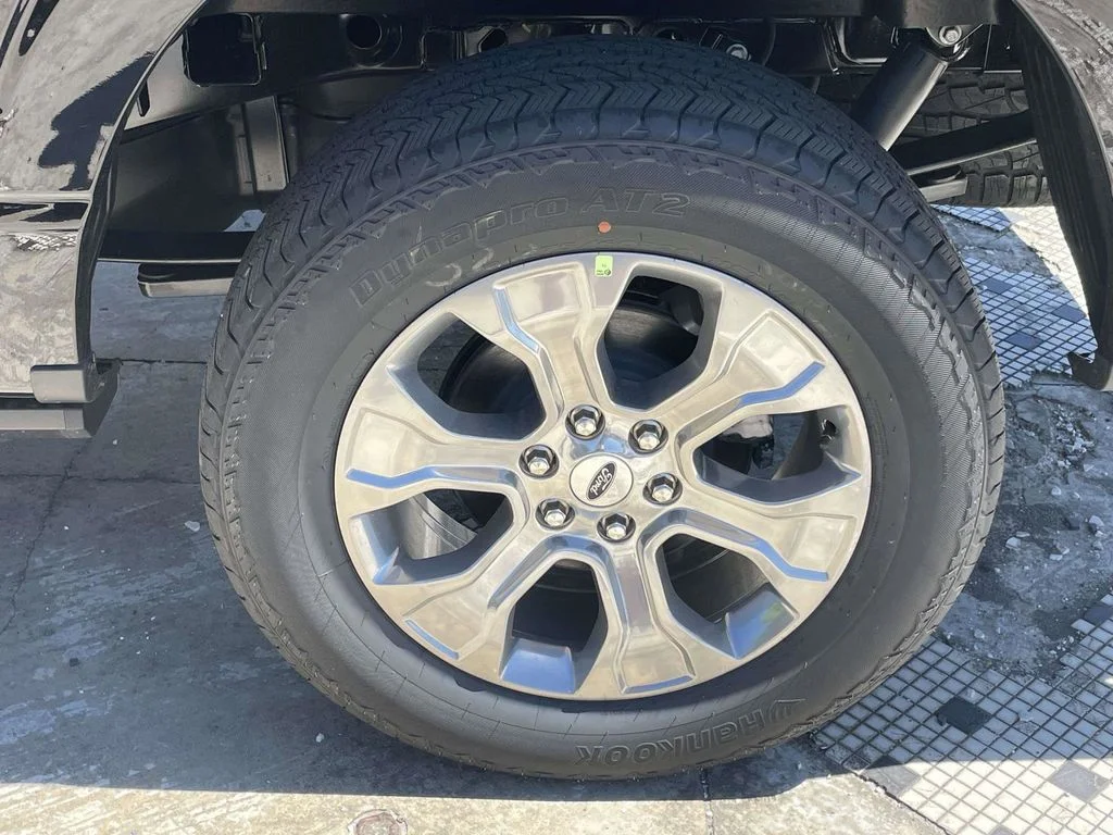 New 2026 Agate Black Metallic Ford Platinum® image 9