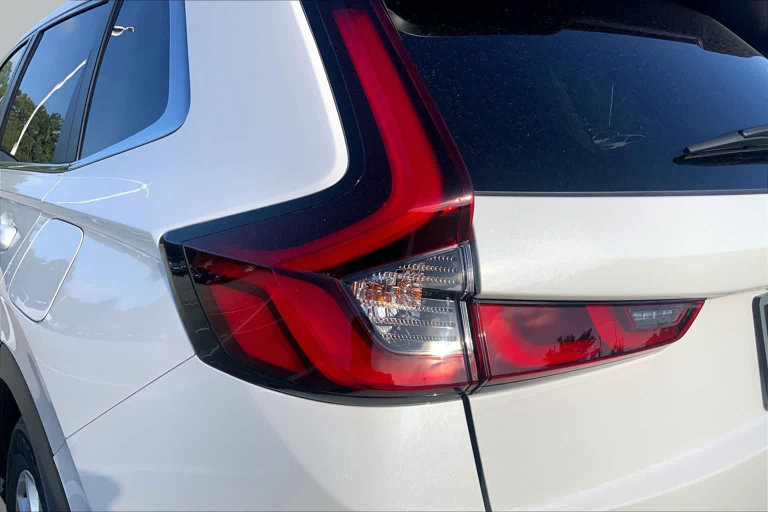 New 2026 Platinum White Pearl Honda 2WD EX image 14