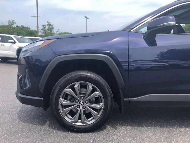 Used 2022 Blue Toyota XLE Premium image 38