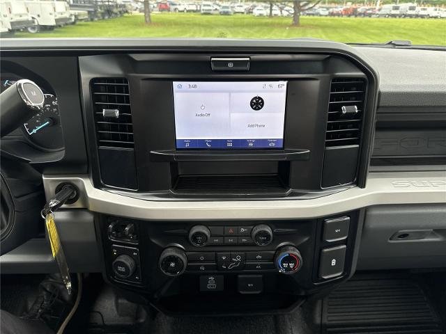 2025 Ford F-450 Super Duty Chassis Cab XL - Photo 35