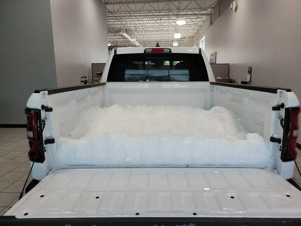 New 2025 Bright White Clear-Coat Exterior Paint RAM Tradesman image 7