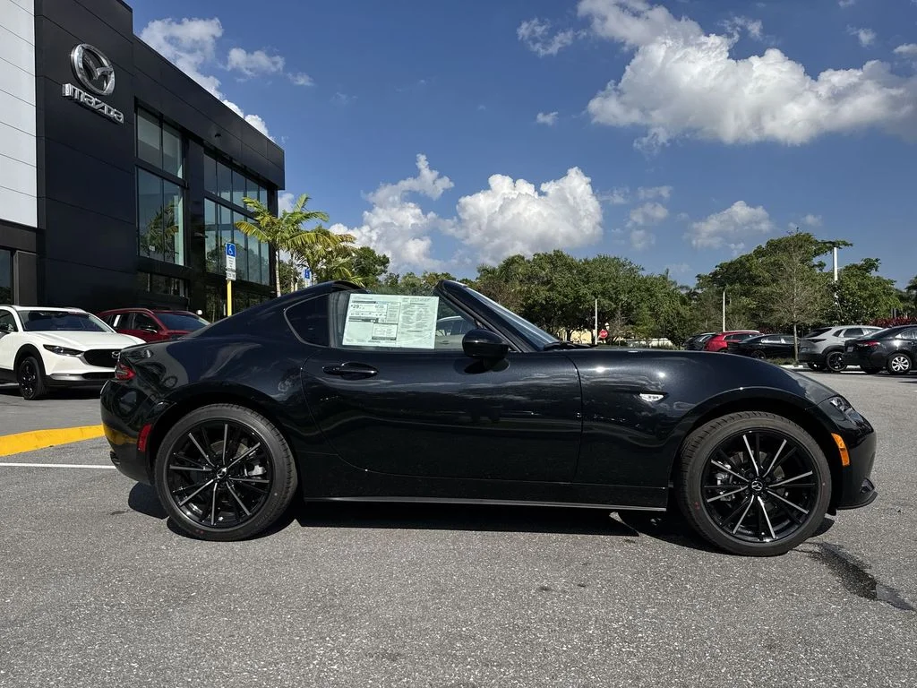 2026 Mazda MX-5 Miata RF Grand Touring - Photo 23