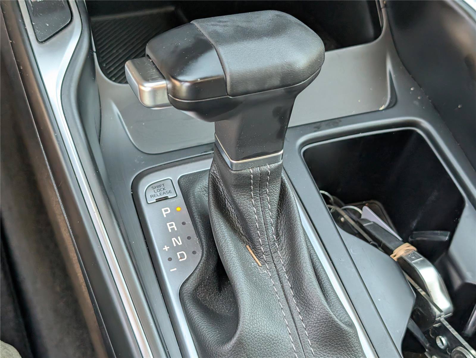 Used 2025 Wolf Gray Kia S image 30