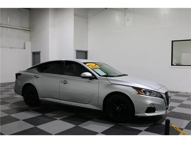2021 Nissan Altima 2.5 SV