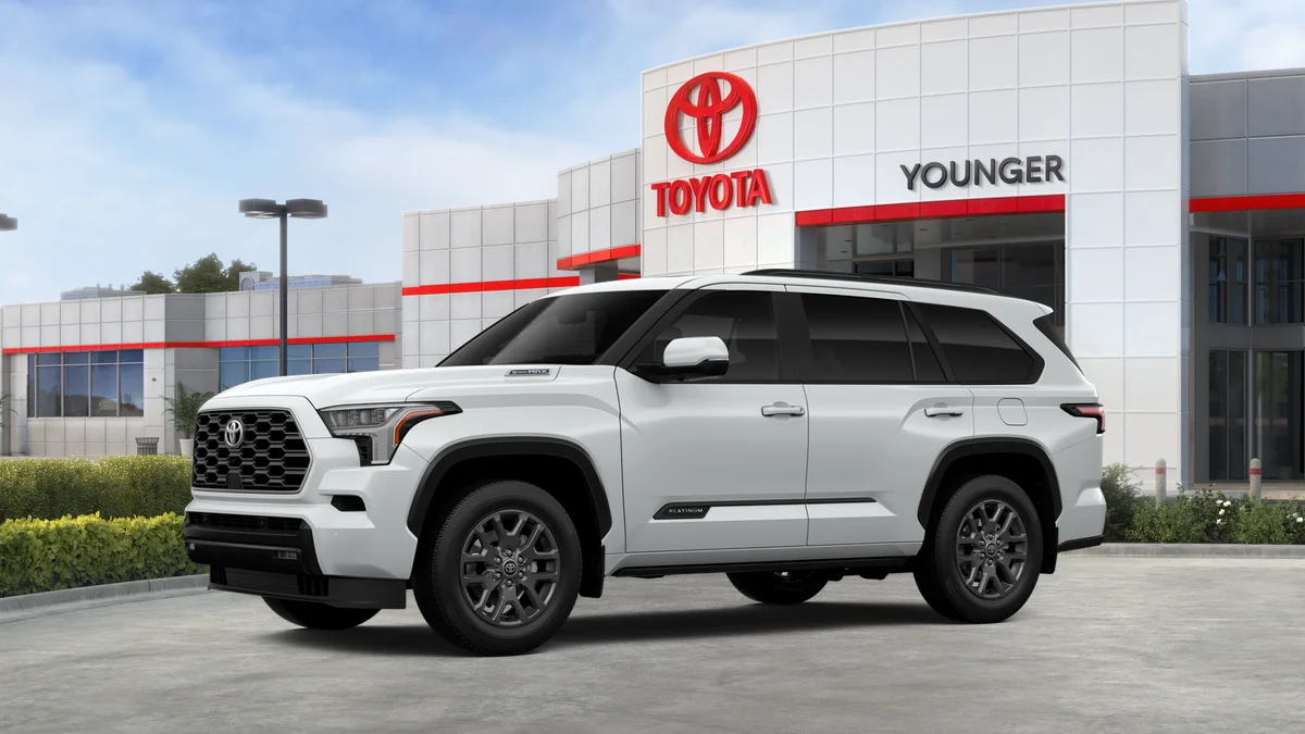 New 2026 Wind Chill Pearl Toyota Platinum image 8