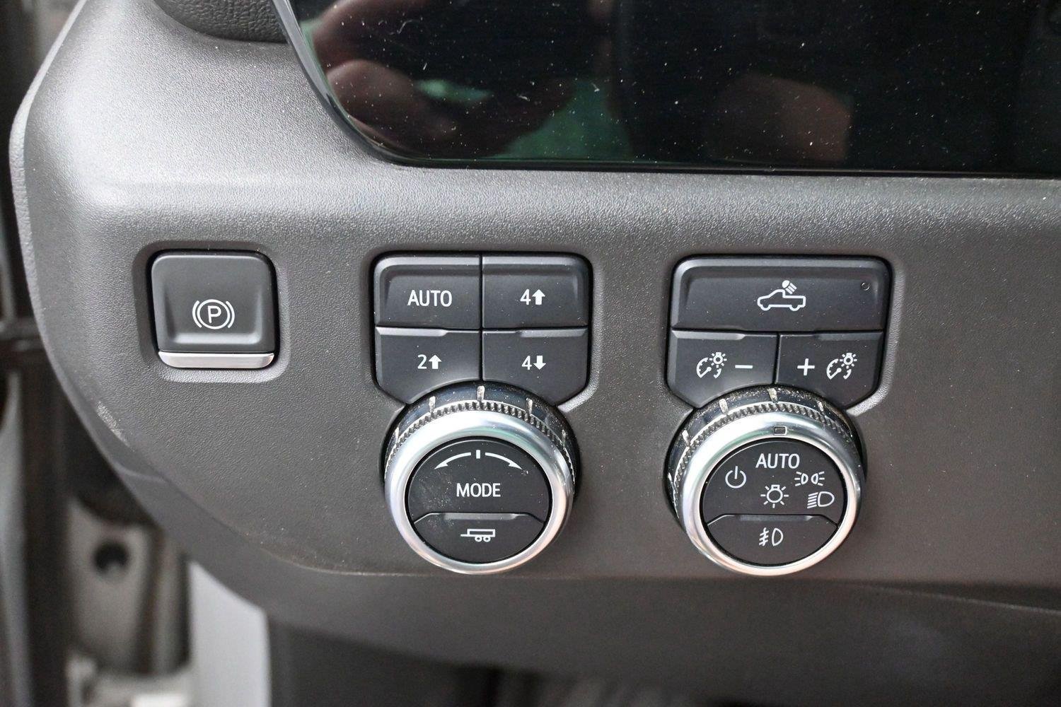 Used 2022 Quicksilver Metallic GMC Elevation image 20