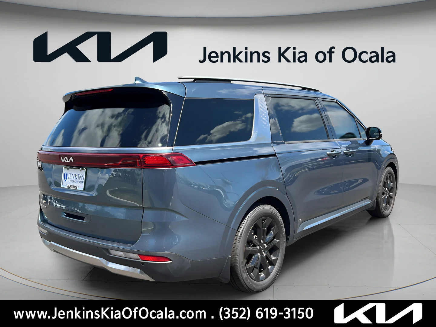Used 2023 Astra Blue Kia SX Prestige image 3