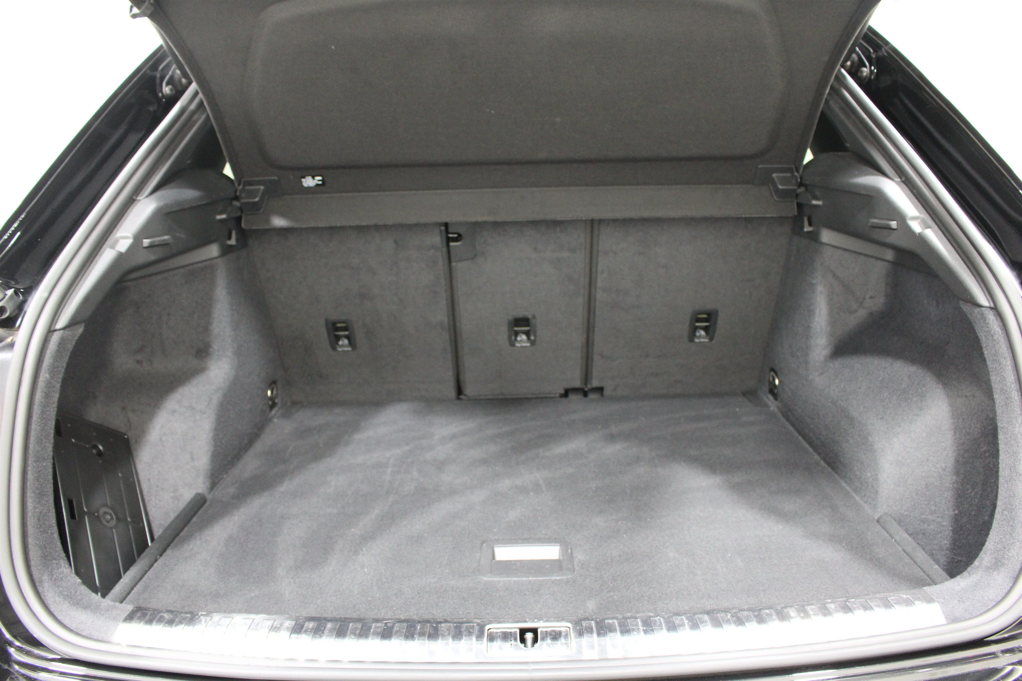 2024 Audi Q3 S Line Premium Plus - Photo 25