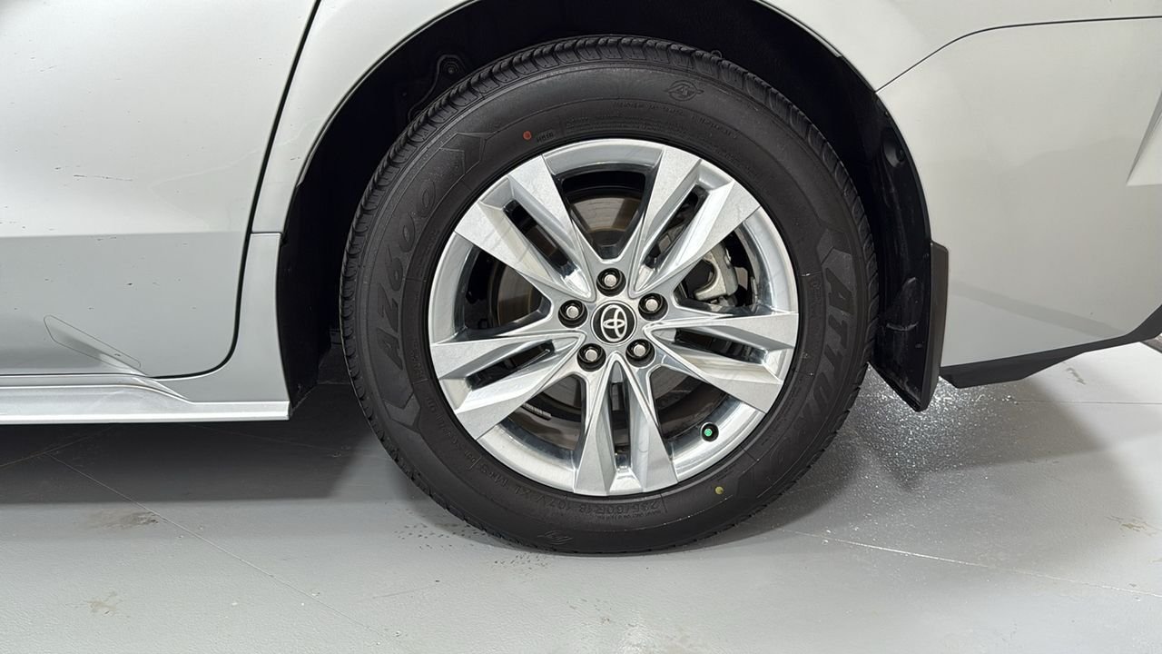 Used 2025 Silver Toyota XLE image 24