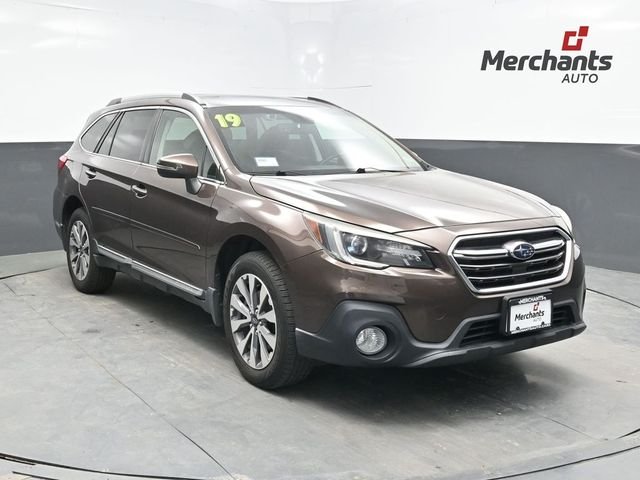 Used 2019 Brown Subaru 2.5i image 1