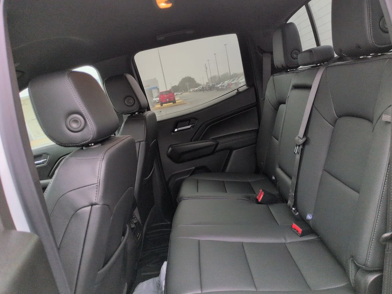 2026 Chevrolet Colorado LT - Photo 25