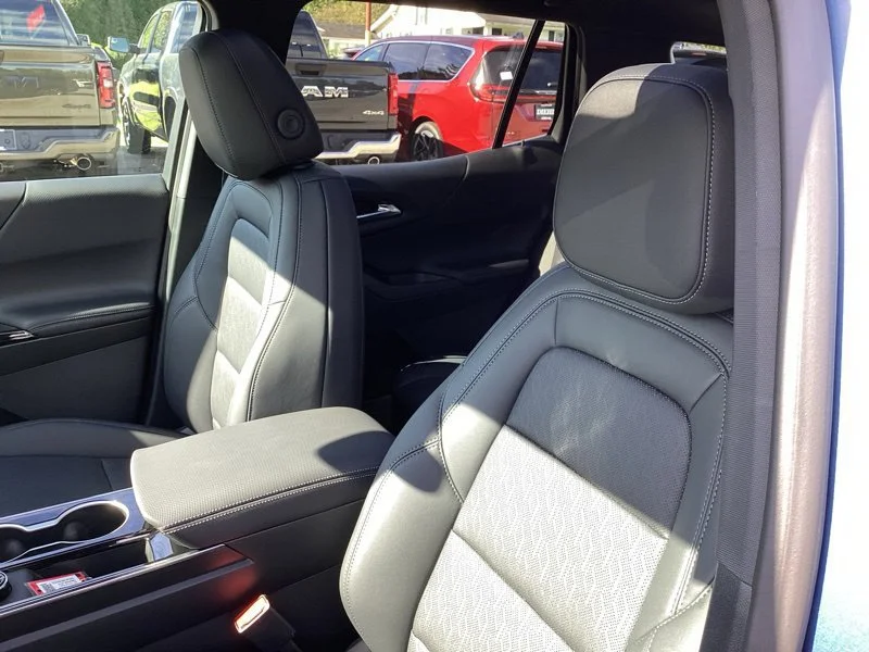 2027 Chevrolet Equinox LT - Photo 24