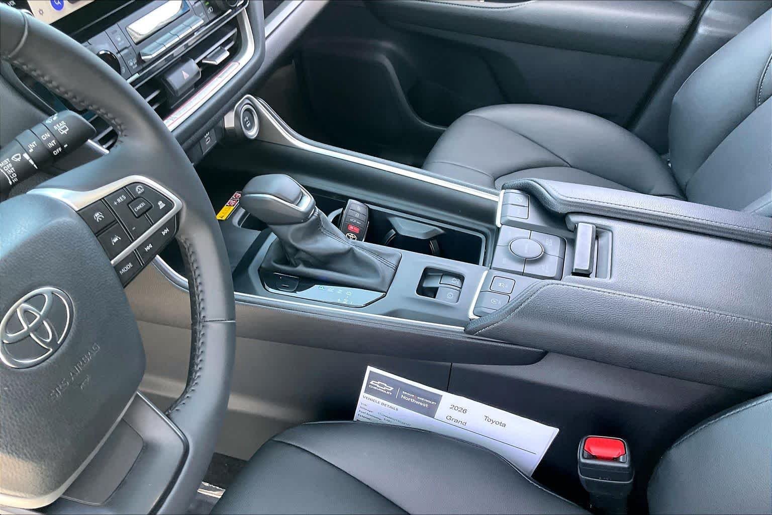 Used 2026 Wind Chill Pearl Toyota XLE image 17