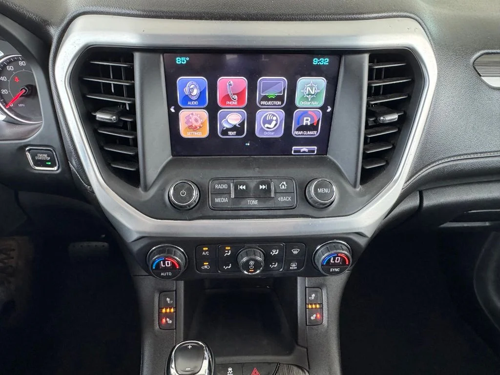 Used 2018 Silver GMC SLT-1 image 32