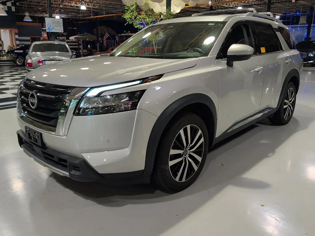 2023 Nissan Pathfinder Platinum - Photo 8
