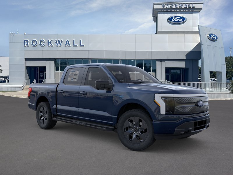 2025 Ford F-150 Lightning Flash - Photo 7