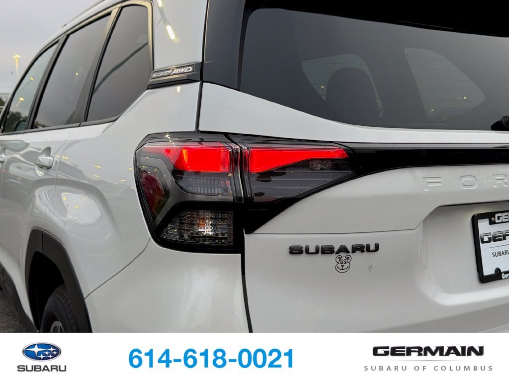 New 2026 CRYSTAL WHITE PEARL Subaru Premium image 9