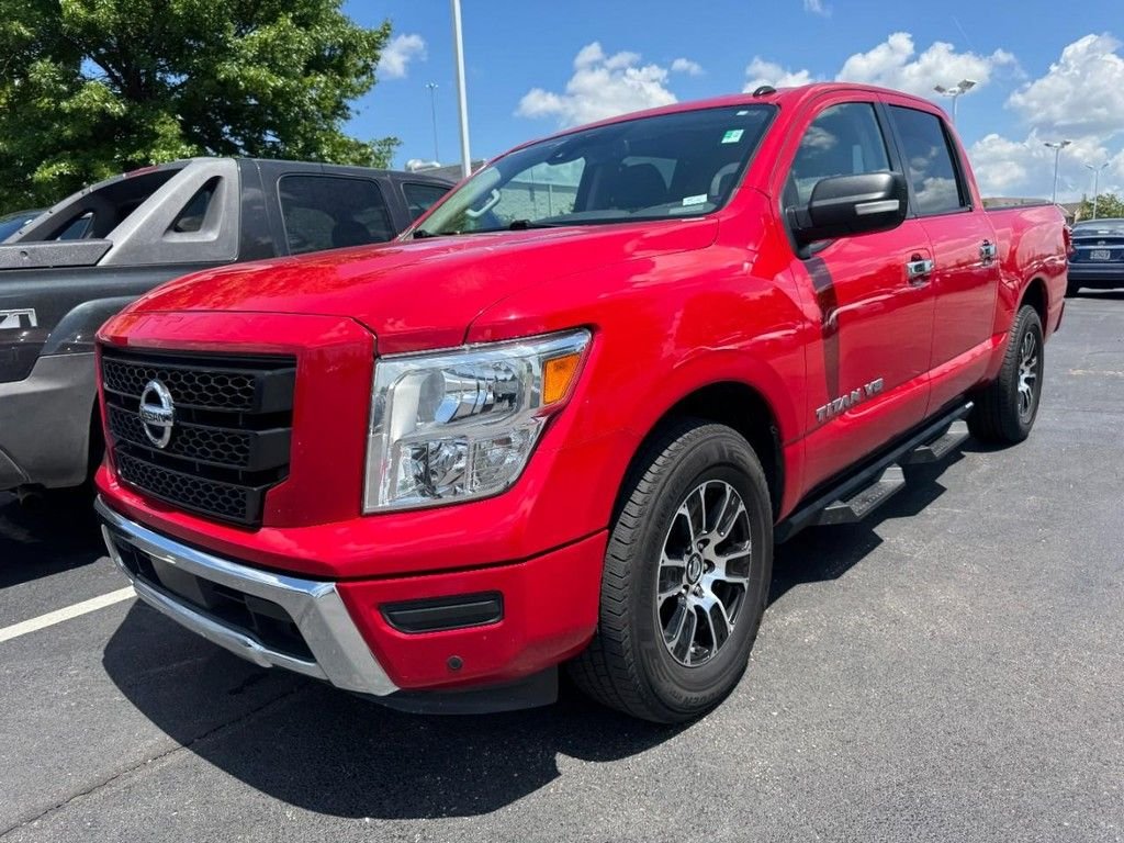 Used 2020 Red Nissan SV image 3