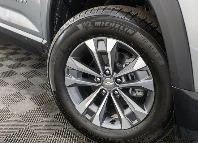 2026 Chevrolet Equinox LT - Photo 8