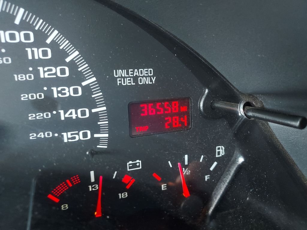 Used 1997 Red Chevrolet Z28 image 19