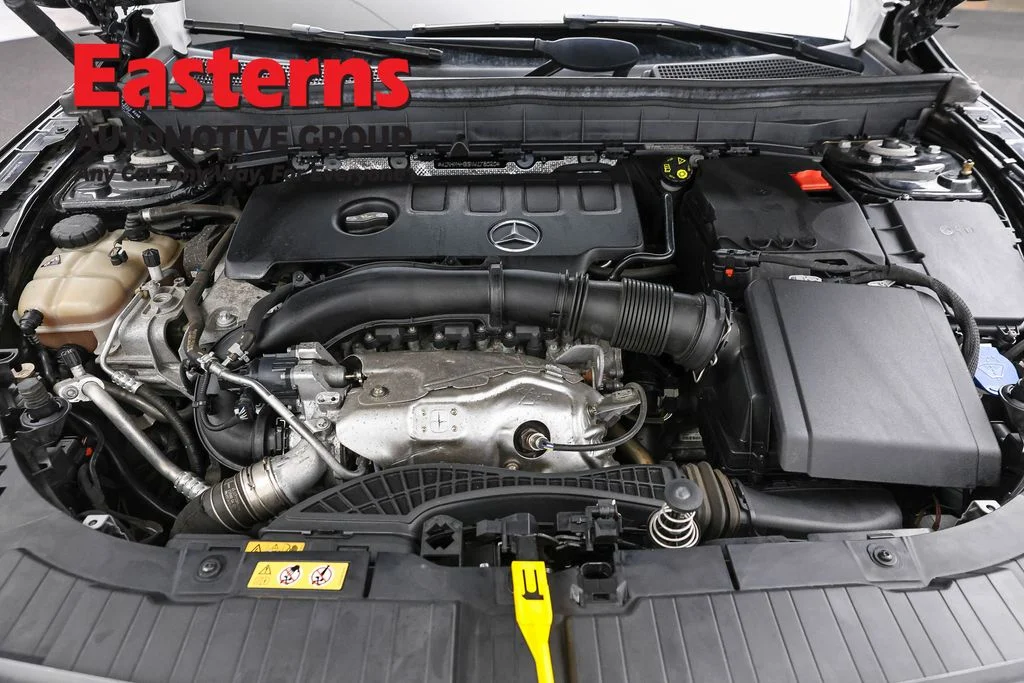 Used 2022 Black Mercedes-Benz GLB 250 image 7